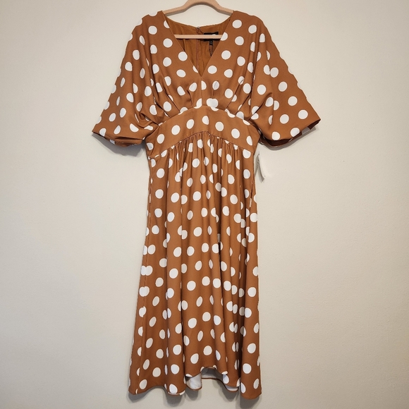 Alexia Admor Dresses Nwt Polka Dot Midi Dress In Brown And White — free download